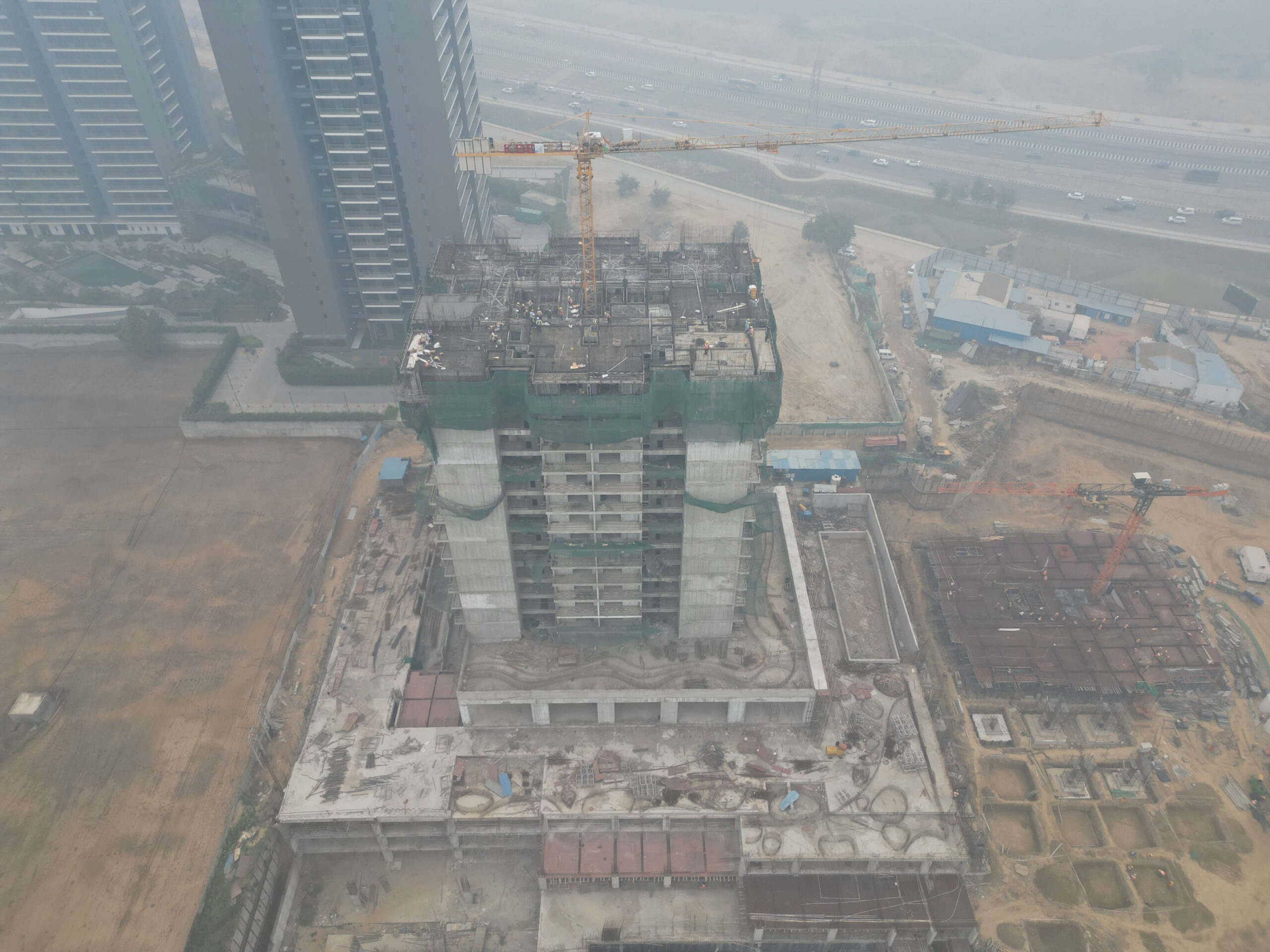 Aerial overview Showing the project within the neighborhood context.